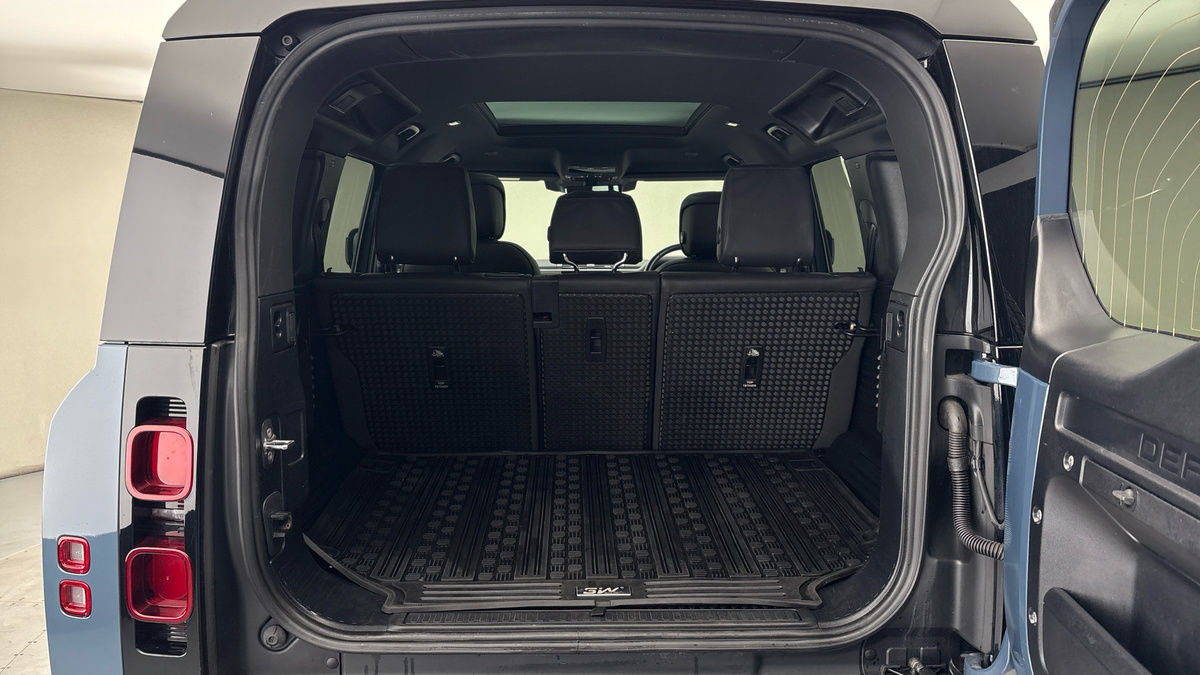 Used Land Rover Defender 2024 for sale - 77288800: Photo 11