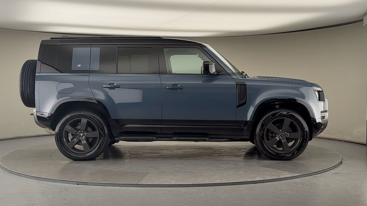 Used Land Rover Defender 2024 for sale - 77288800: Photo 16