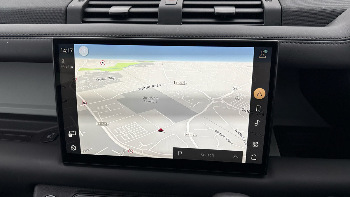 Used Land Rover Defender 2024 for sale - 77288800: Photo 17