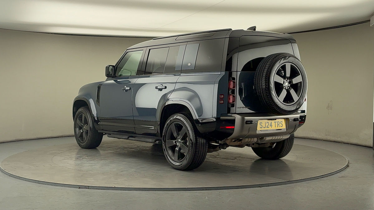 Used Land Rover Defender 2024 for sale - 77288800: Photo 2