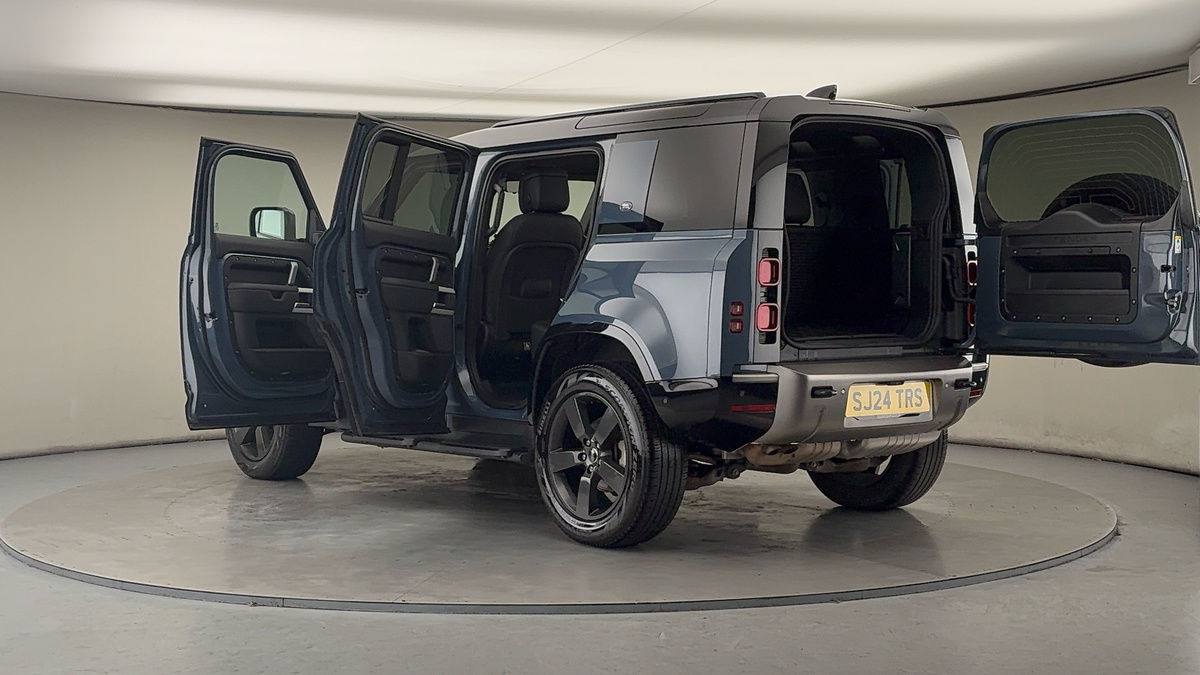 Used Land Rover Defender 2024 for sale - 77288800: Photo 43