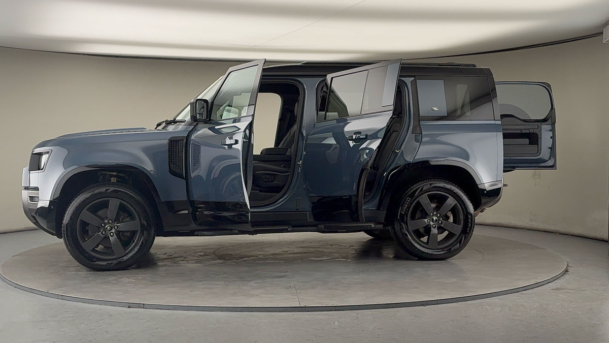 Used Land Rover Defender 2024 for sale - 77288800: Photo 47