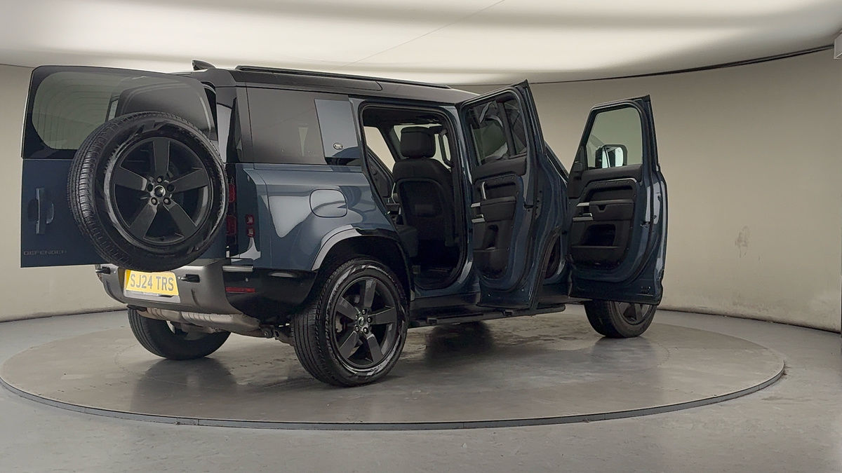 Used Land Rover Defender 2024 for sale - 77288800: Photo 58