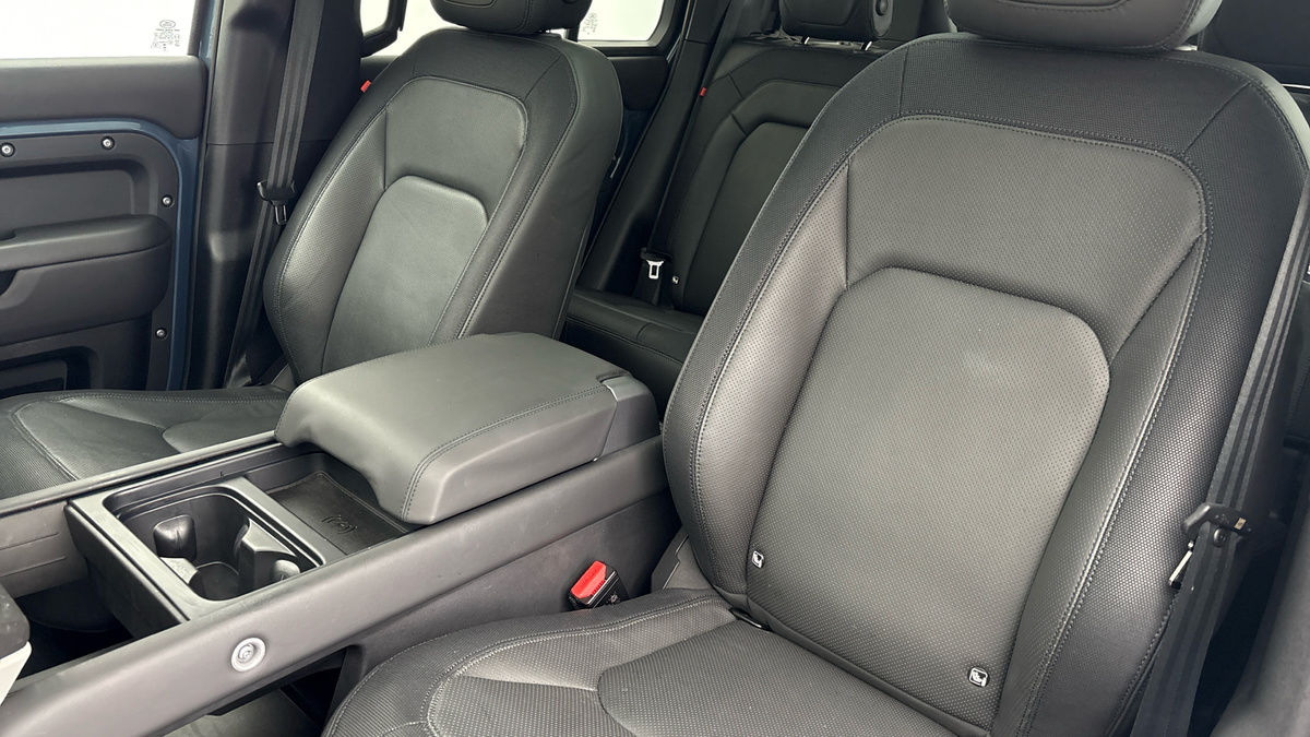 Used Land Rover Defender 2024 for sale - 77288800: Photo 7