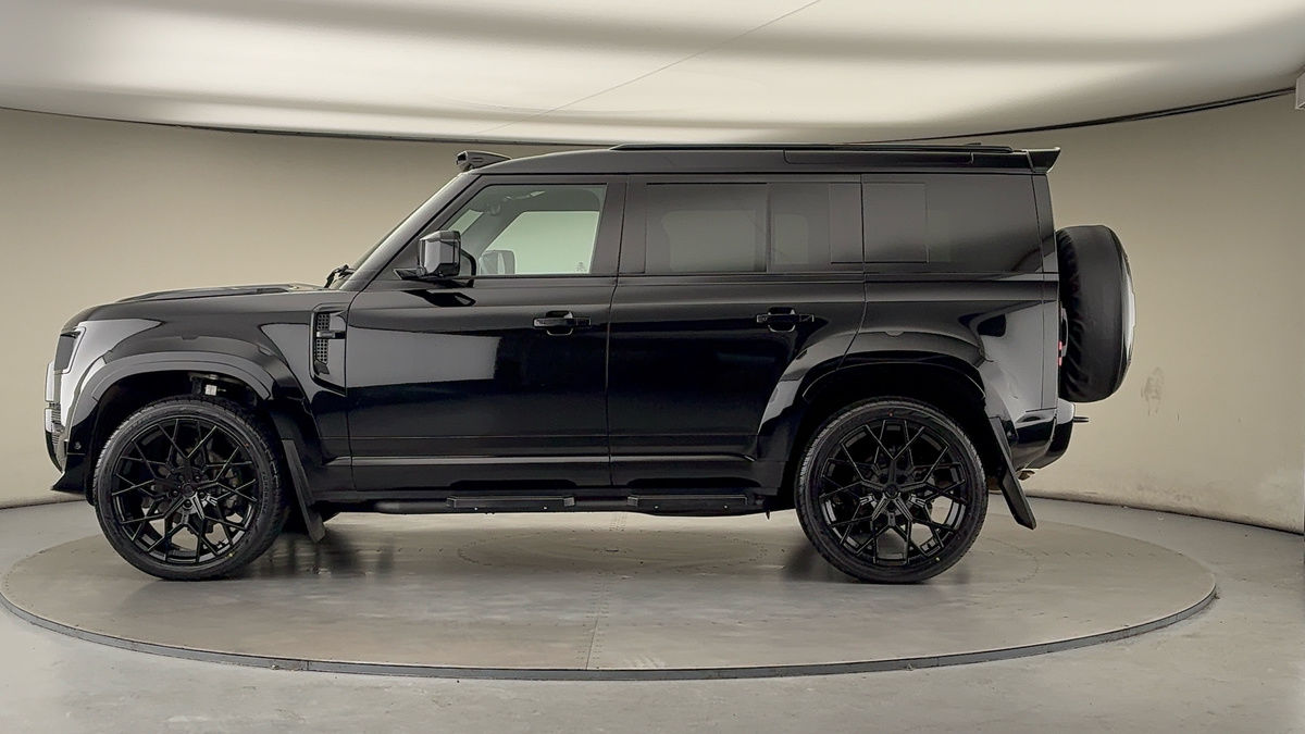 Used Land Rover Defender 2025 for sale - 78213242: Photo 15