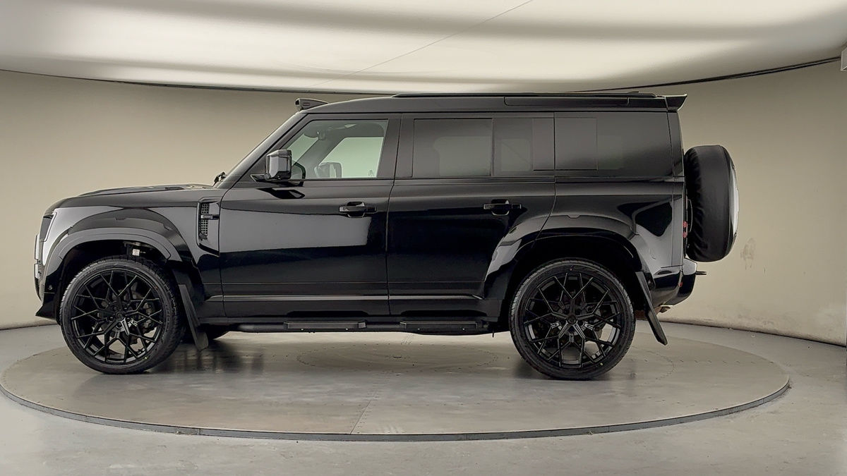 Used Land Rover Defender 2025 for sale - 78213242: Photo 32