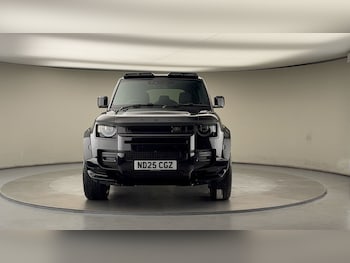 Used Land Rover Defender 2025 for sale - 78213242: Photo