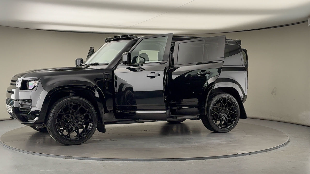 Used Land Rover Defender 2025 for sale - 78213242: Photo 53