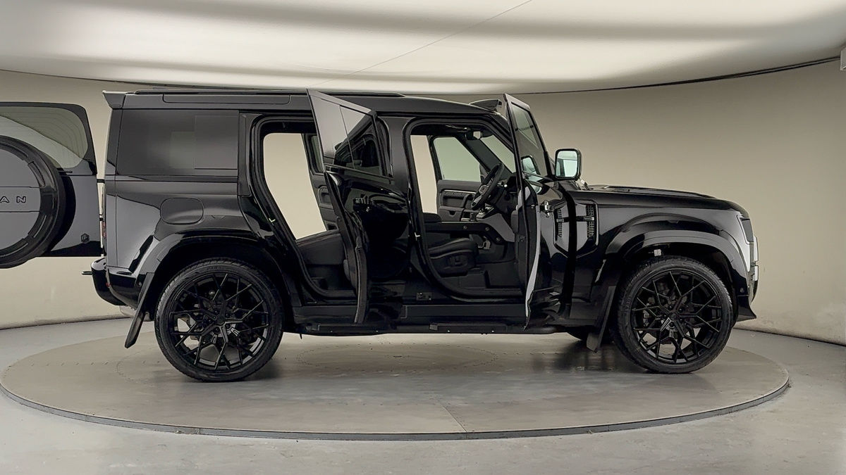 Used Land Rover Defender 2025 for sale - 78213242: Photo 61