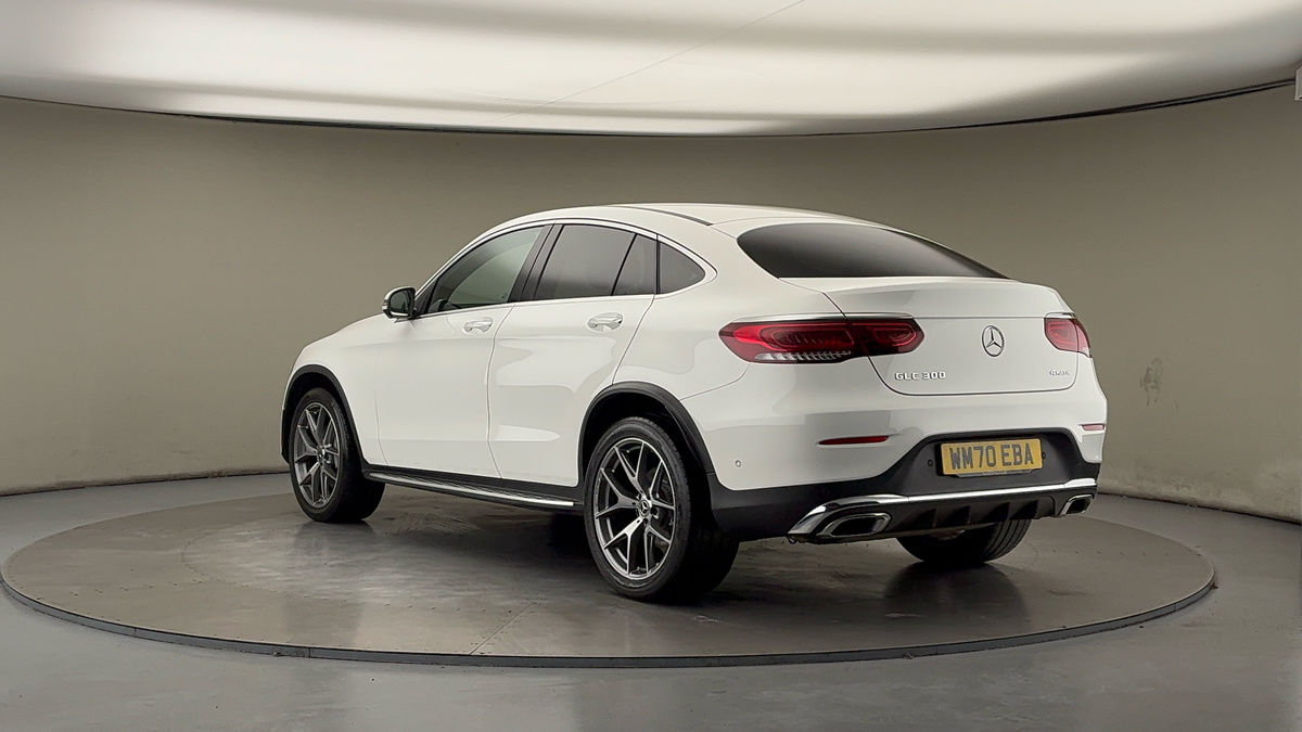 Used Mercedes-Benz GLC 2021 for sale - 76836772: Photo 2