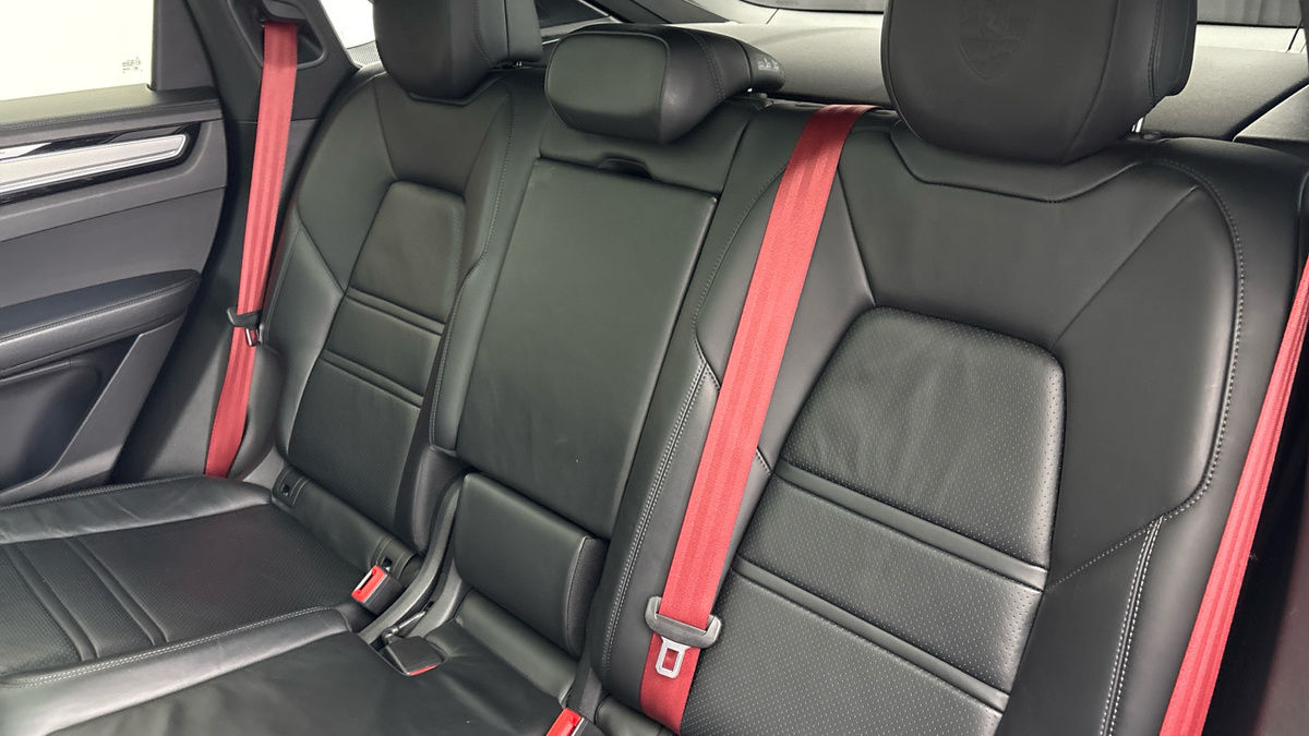 Used Porsche Cayenne 2022 for sale - 77921033: Photo 8