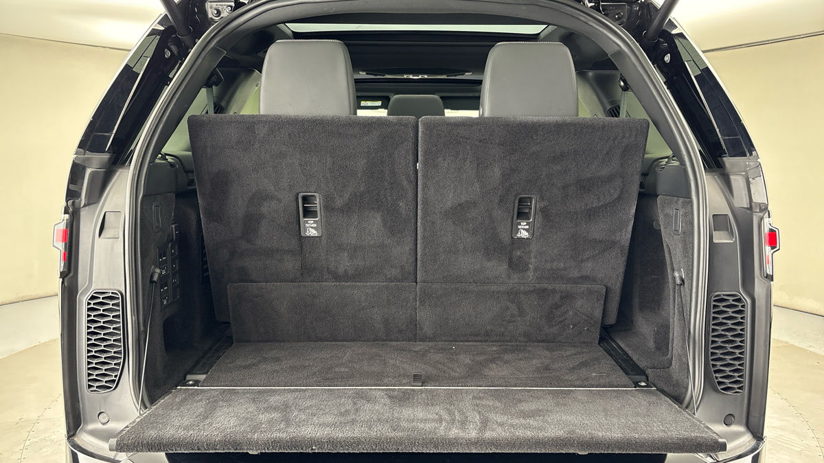 Used Land Rover Discovery 2023 for sale - 76396749: Photo 11