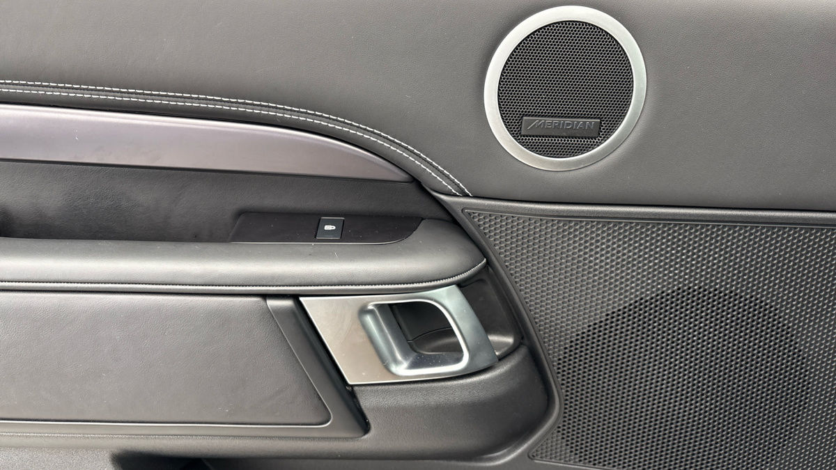 Used Land Rover Discovery 2023 for sale - 76396749: Photo 19