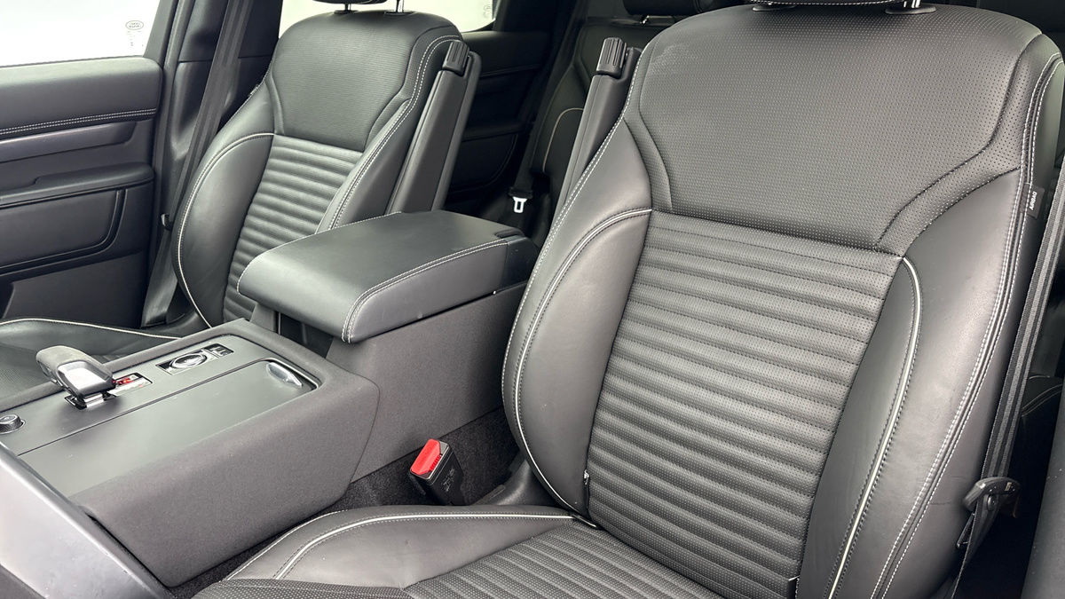 Used Land Rover Discovery 2023 for sale - 76396749: Photo 7