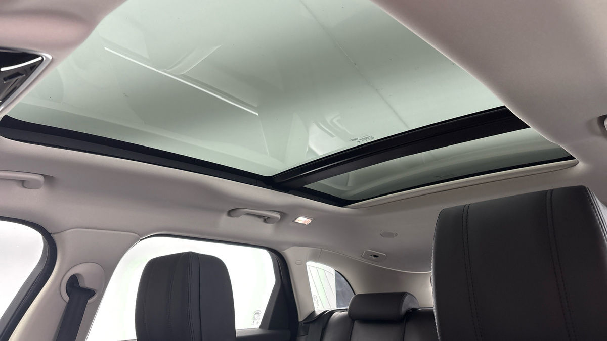 Used Land Rover Range Rover Velar 2025 for sale - 76396751: Photo 6