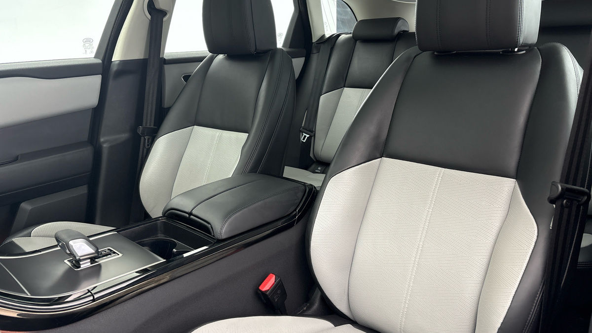 Used Land Rover Range Rover Velar 2025 for sale - 76396751: Photo 7