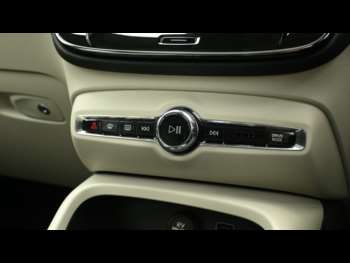 Used Volvo XC40 2020 for sale - 74858302: Photo