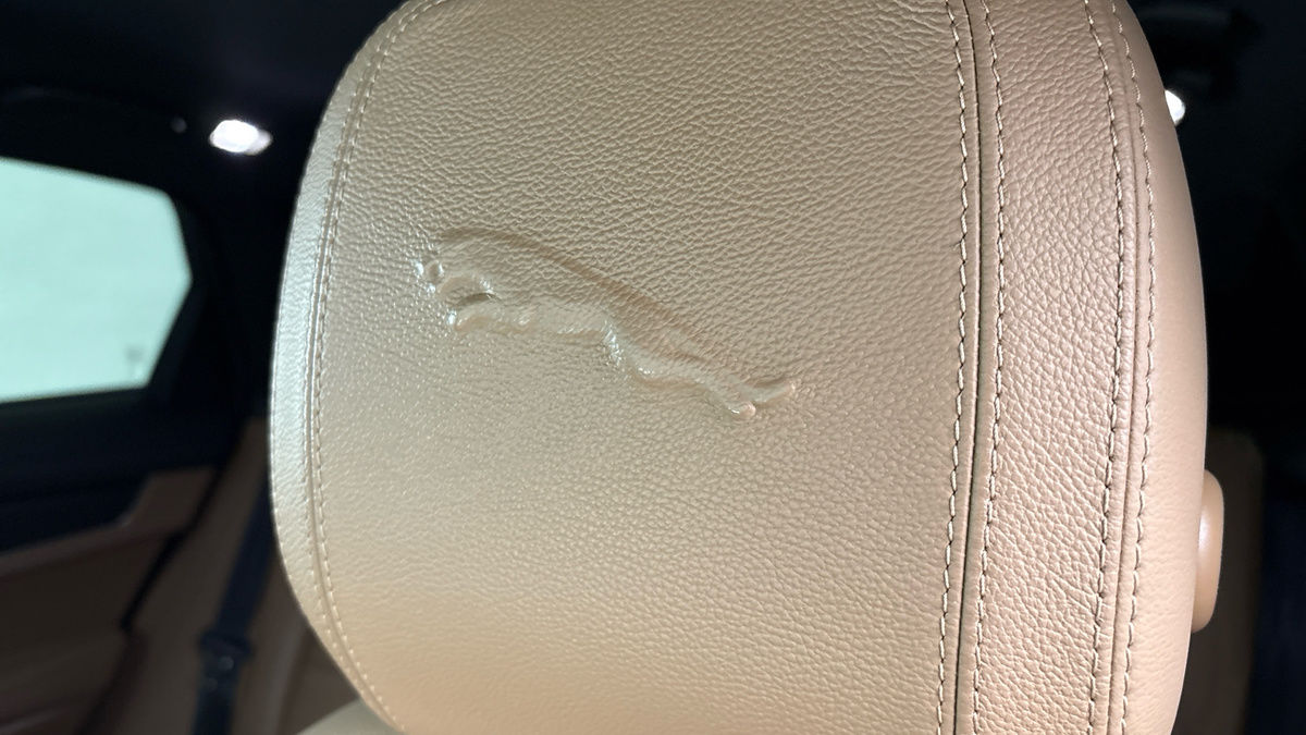 Used Jaguar F-Pace 2021 for sale - 77213250: Photo 25