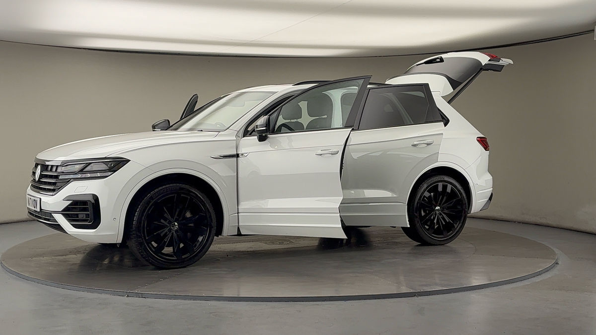 Used Volkswagen Touareg 2021 for sale - 76069396: Photo 49
