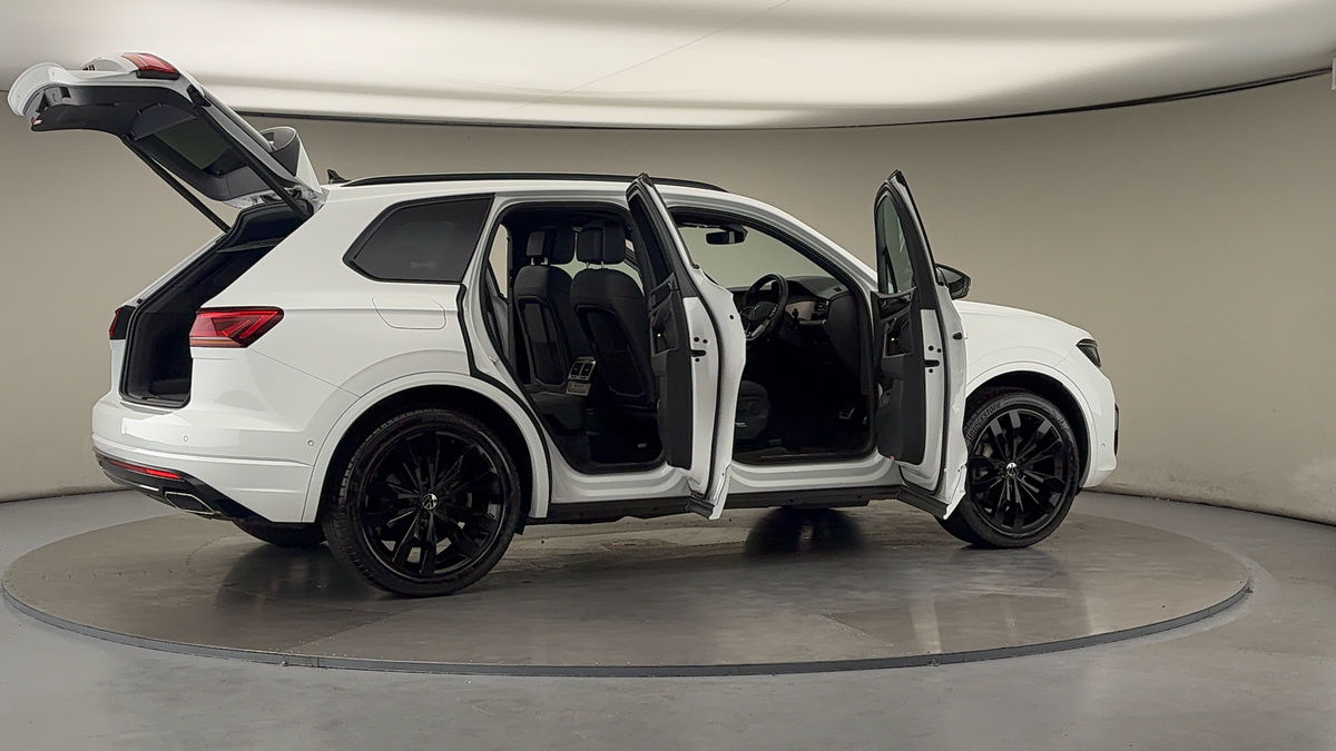 Used Volkswagen Touareg 2021 for sale - 76069396: Photo 58