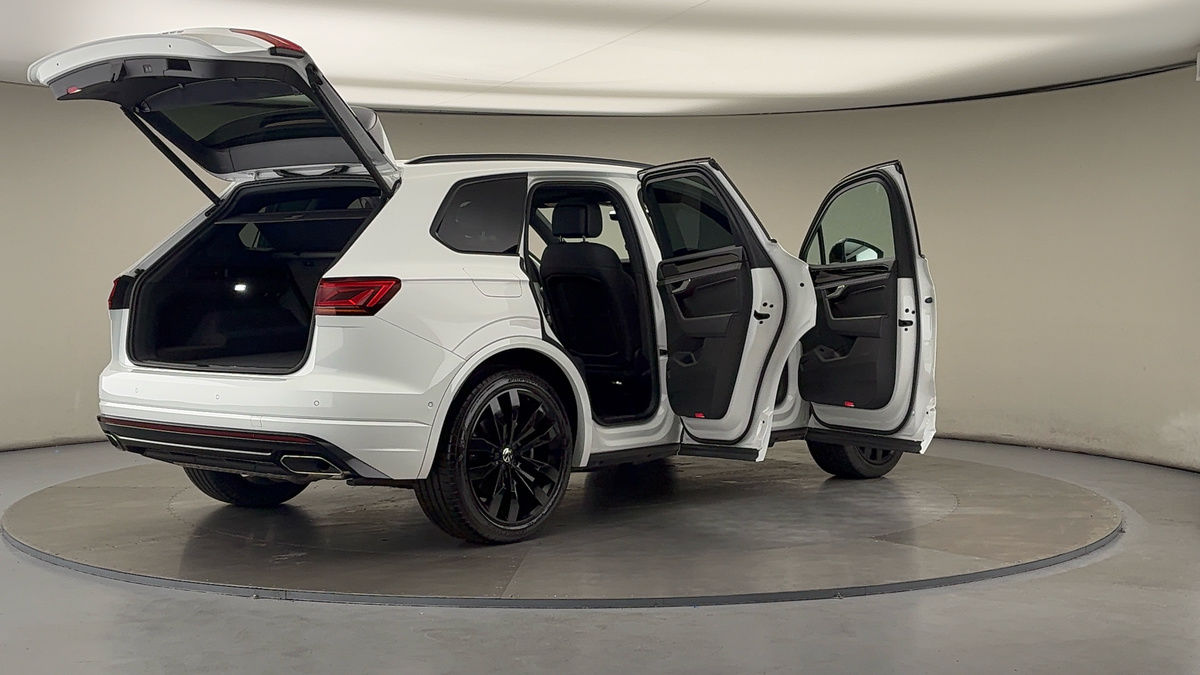 Used Volkswagen Touareg 2021 for sale - 76069396: Photo 59