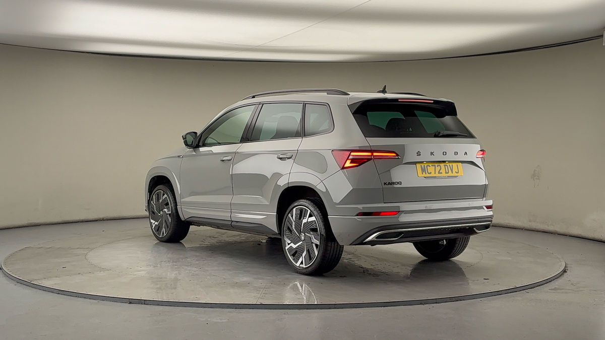 Used Skoda Karoq 2023 for sale - 77356964: Photo 2