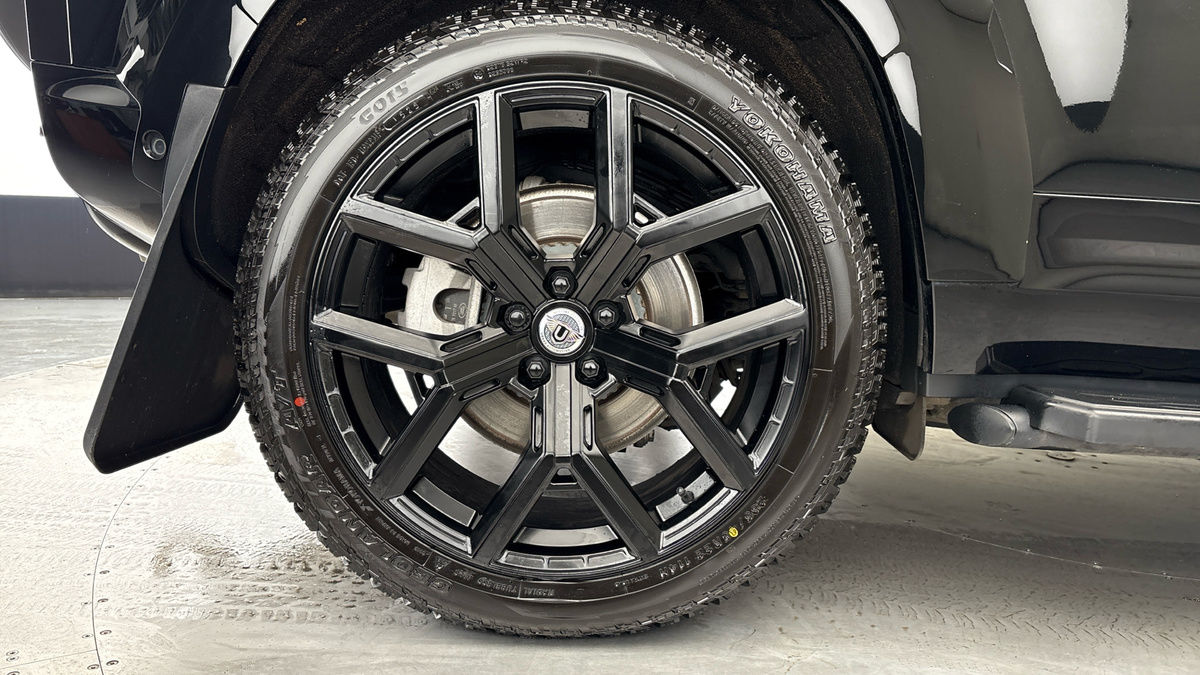 Used Land Rover Defender 110 2023 for sale - 76510578: Photo 10