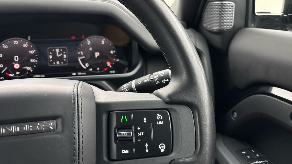 Used Land Rover Defender 110 2023 for sale - 76510578: Photo 14