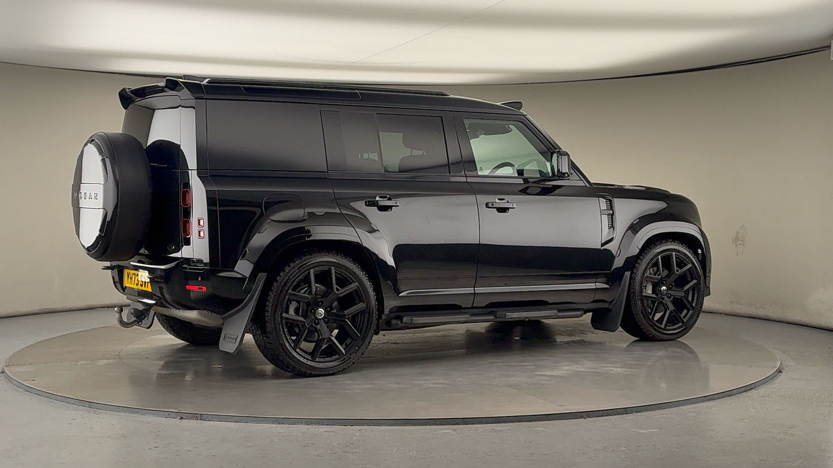 Used Land Rover Defender 110 2023 for sale - 76510578: Photo 43