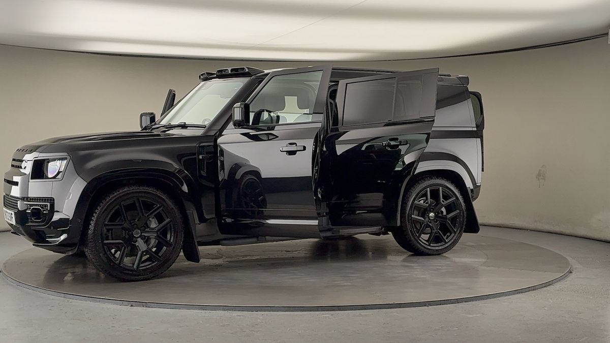 Used Land Rover Defender 110 2023 for sale - 76510578: Photo 53