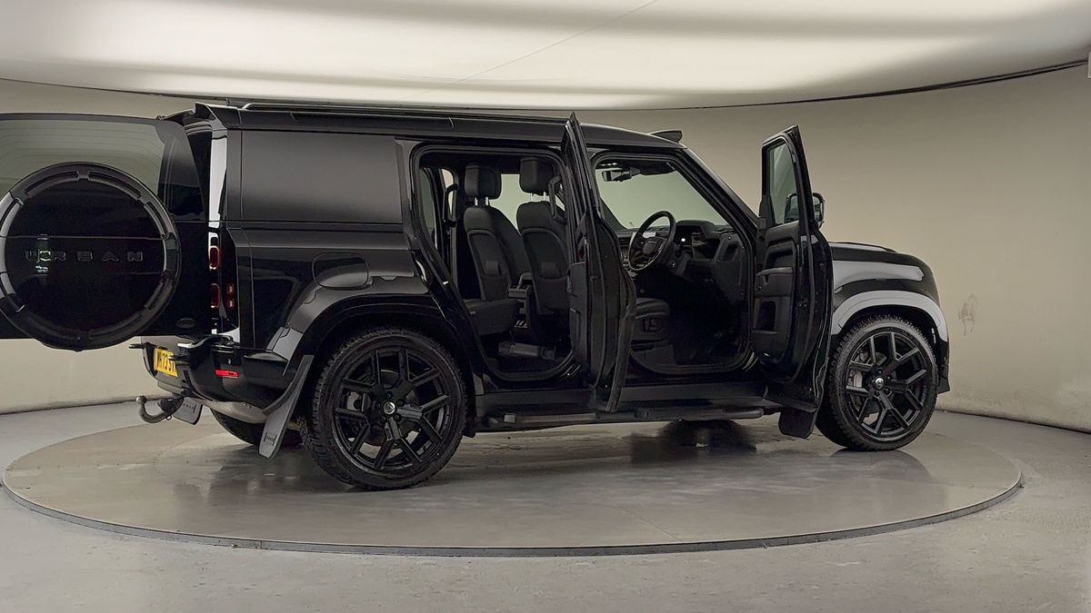 Used Land Rover Defender 110 2023 for sale - 76510578: Photo 62