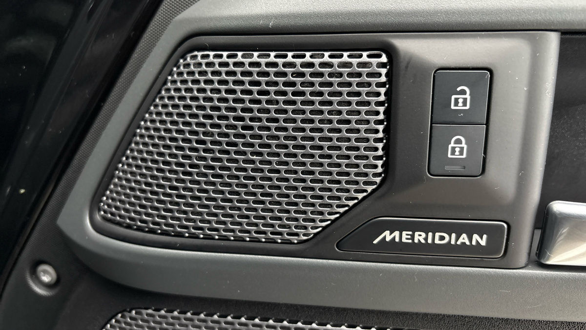 Used Land Rover Defender 110 2023 for sale - 76510578: Photo 9