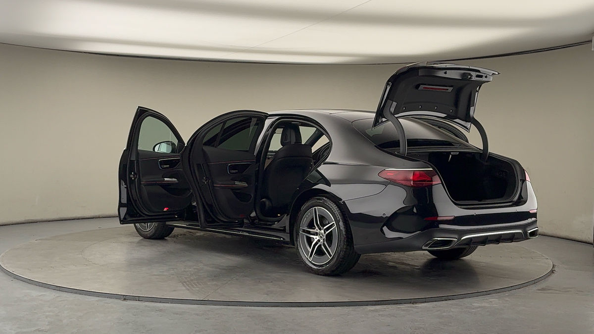 Used Mercedes-Benz E Class 2024 for sale - 77277078: Photo 44