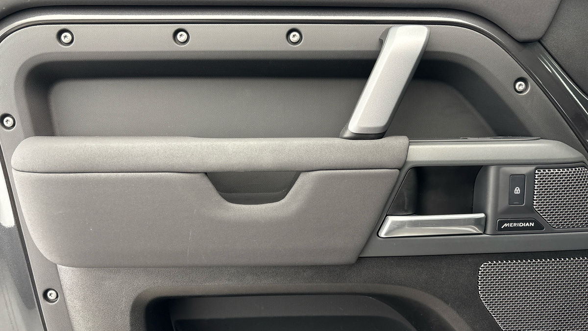 Used Land Rover Defender 2023 for sale - 77521798: Photo 19