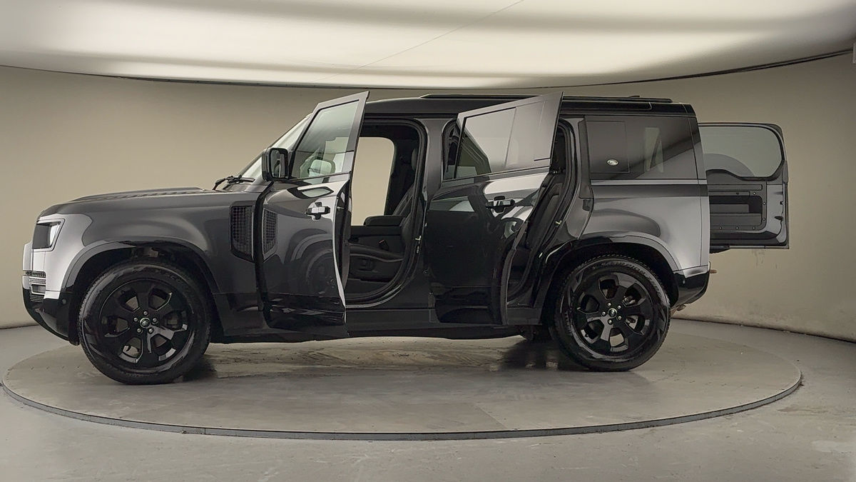 Used Land Rover Defender 2023 for sale - 77521798: Photo 48