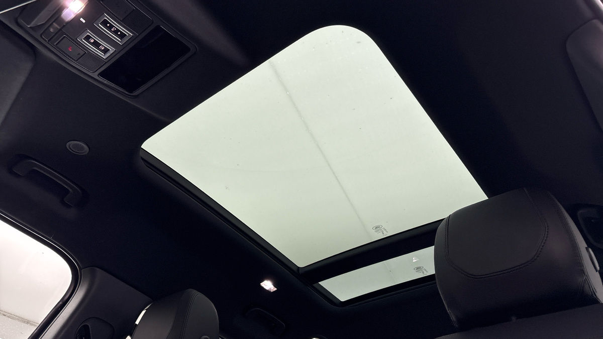 Used Land Rover Defender 2023 for sale - 77521798: Photo 6