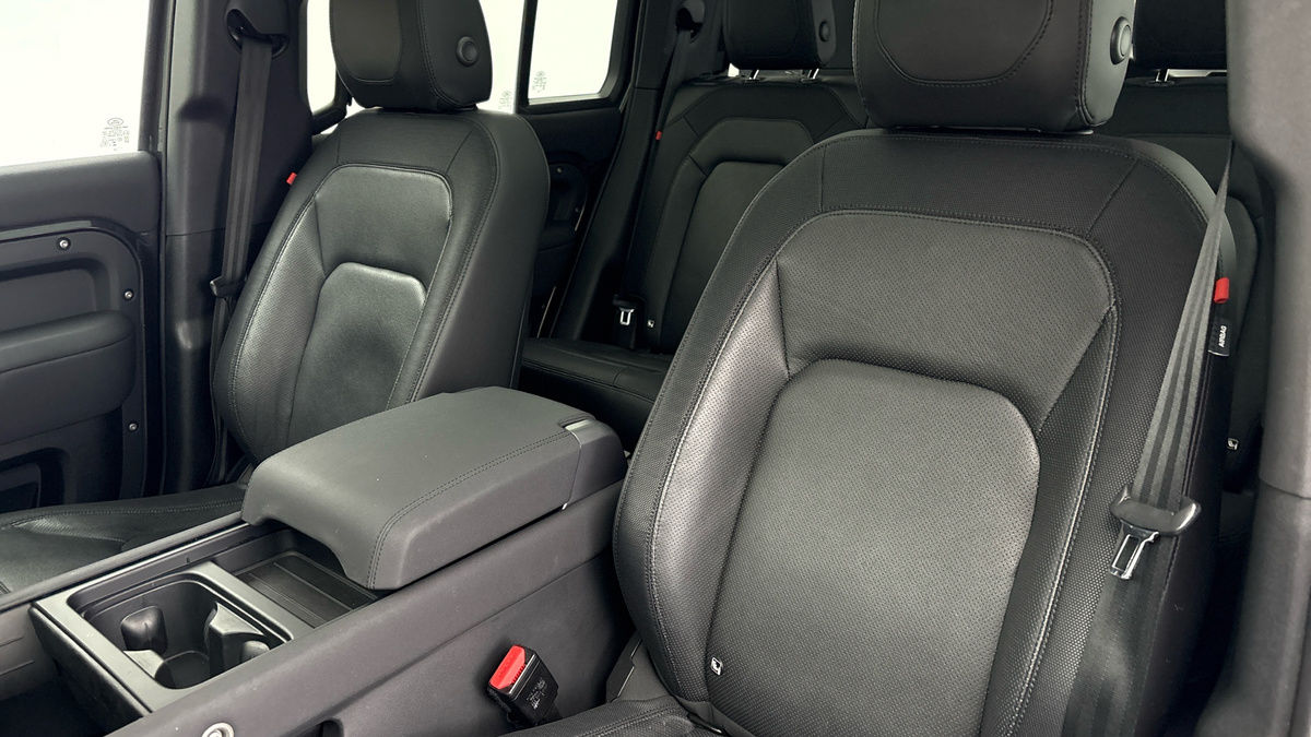Used Land Rover Defender 2023 for sale - 77521798: Photo 7