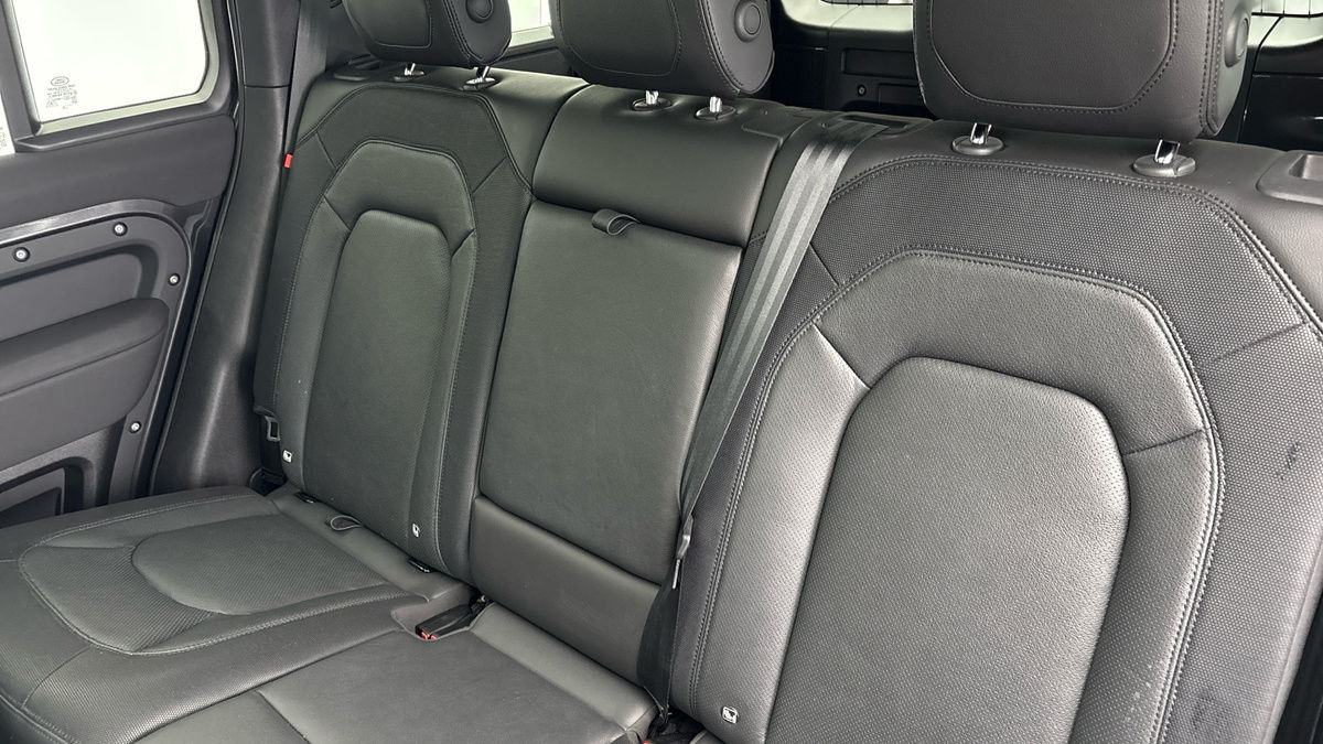 Used Land Rover Defender 2023 for sale - 77521798: Photo 8