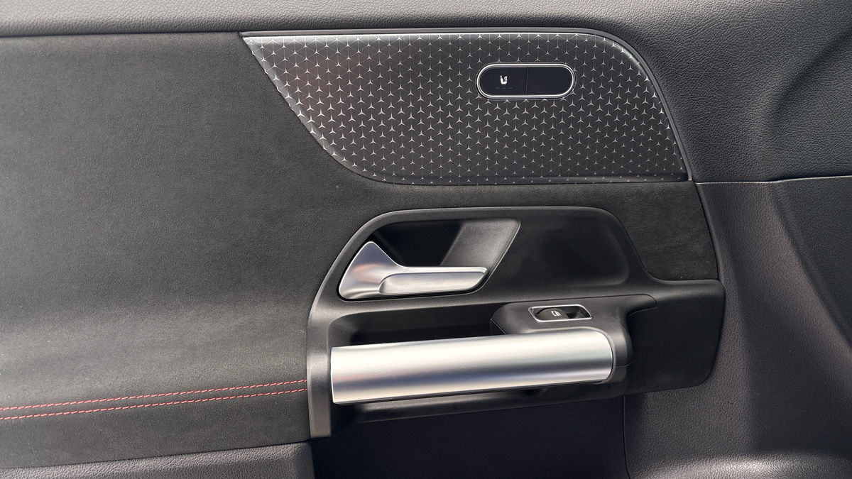 Used Mercedes-Benz EQA 2024 for sale - 76357256: Photo 19