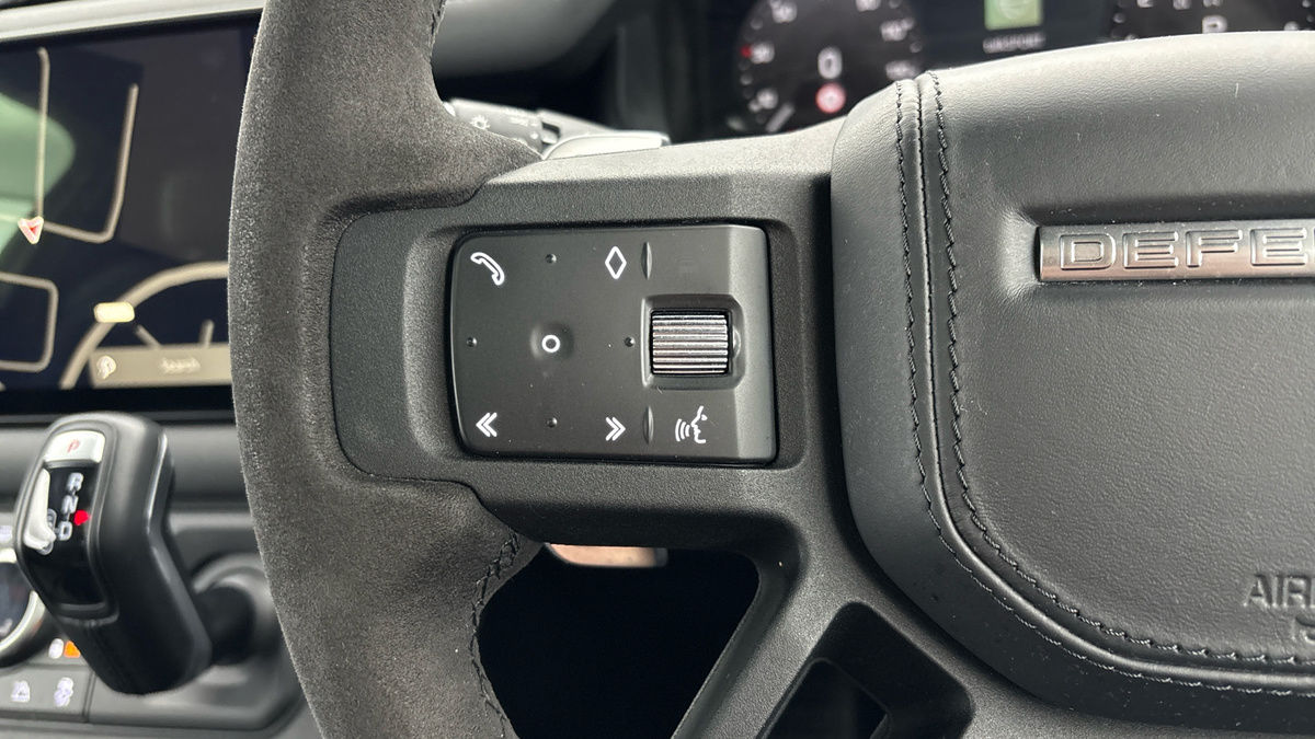 Used Land Rover Defender 90 2022 for sale - 77821838: Photo 13