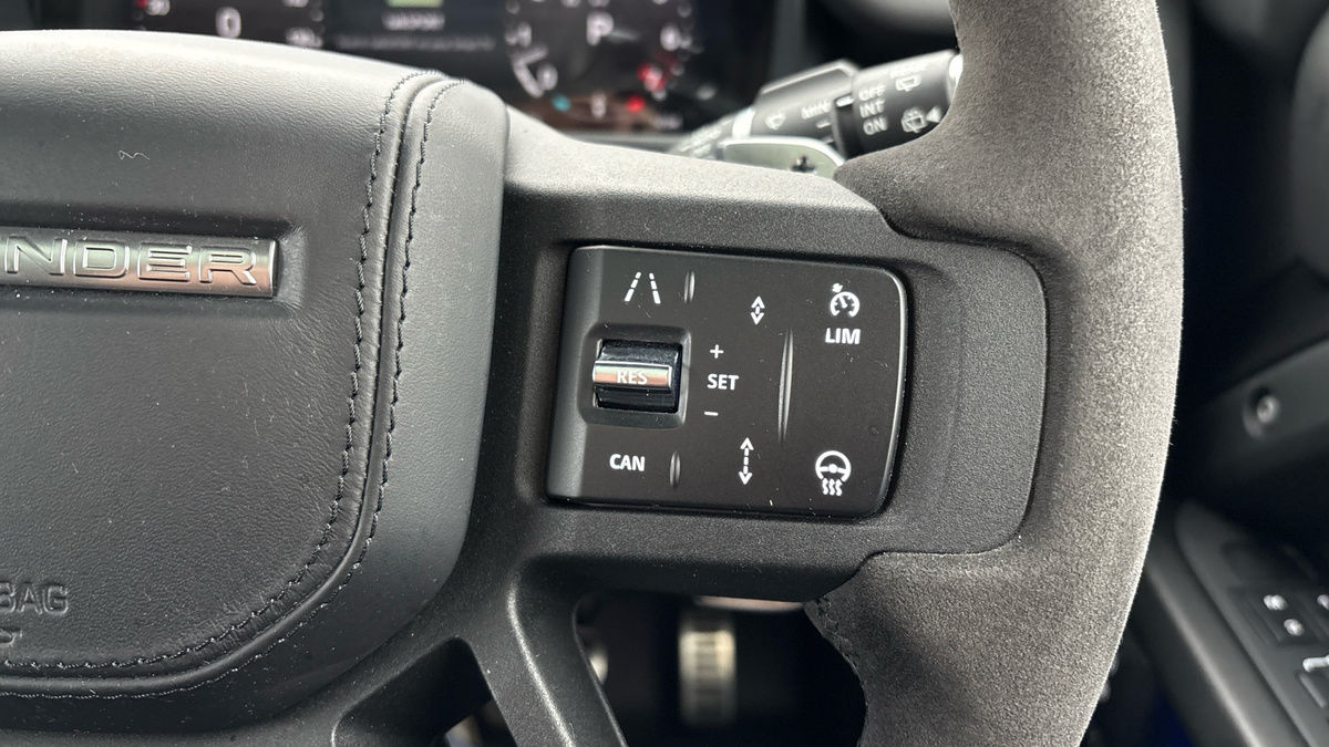 Used Land Rover Defender 90 2022 for sale - 77821838: Photo 14