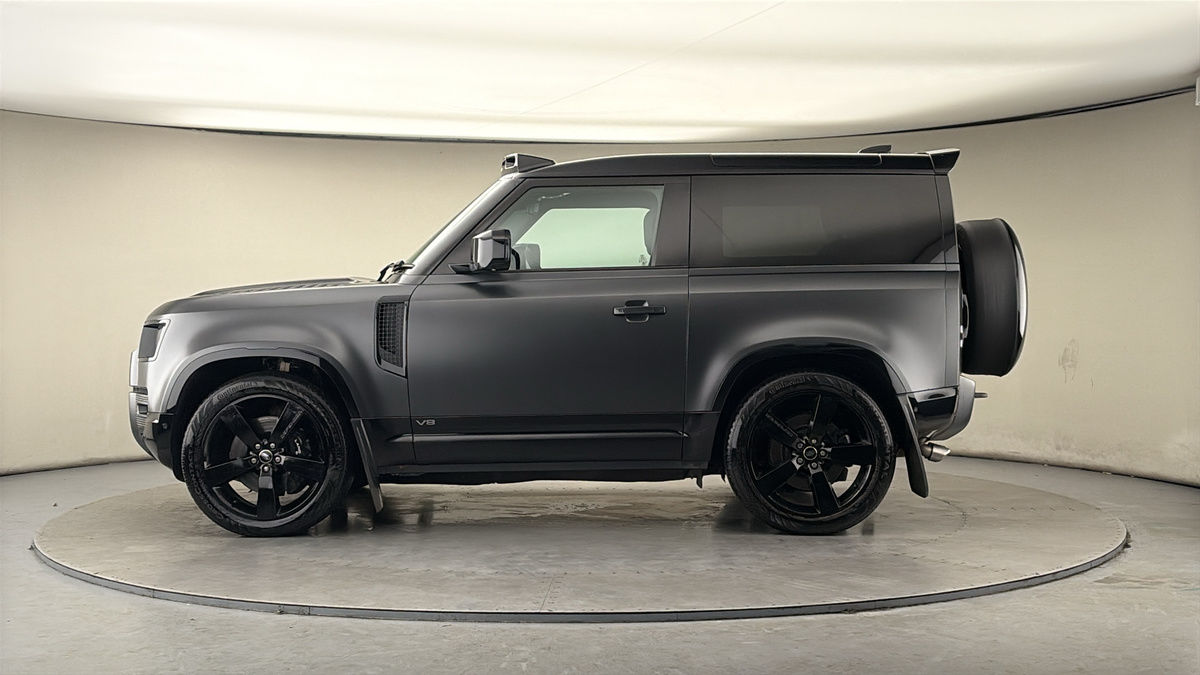 Used Land Rover Defender 90 2022 for sale - 77821838: Photo 15