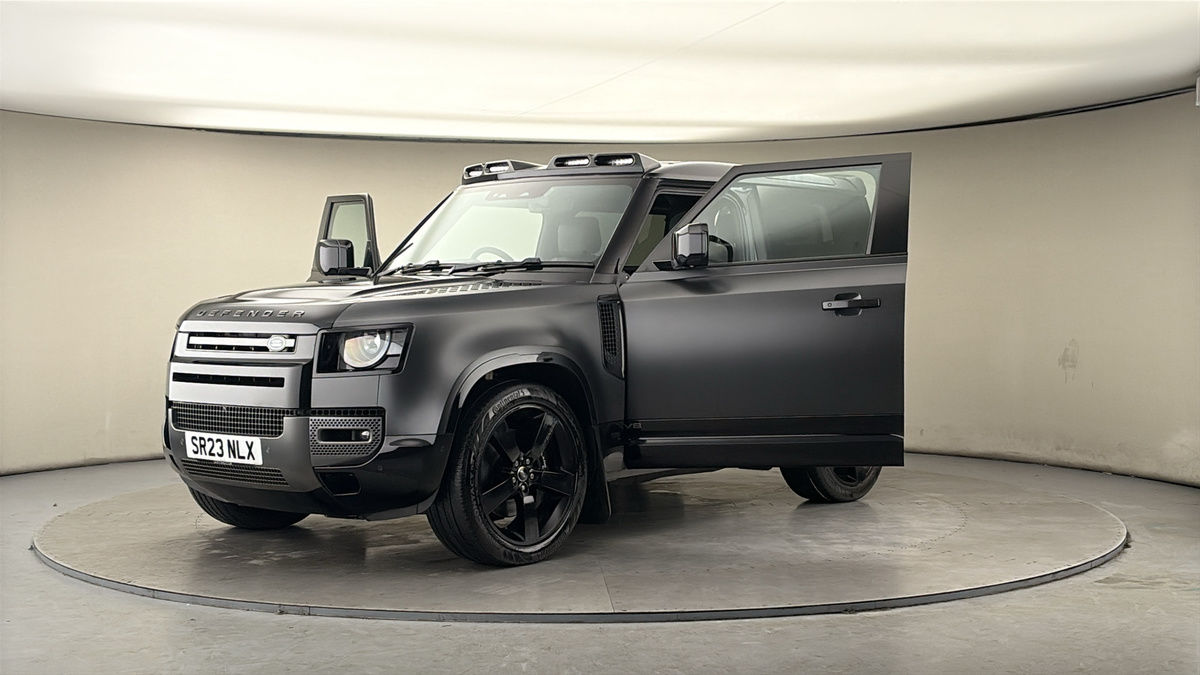 Used Land Rover Defender 90 2022 for sale - 77821838: Photo 22