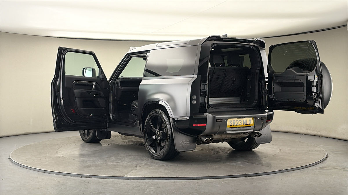 Used Land Rover Defender 90 2022 for sale - 77821838: Photo 23