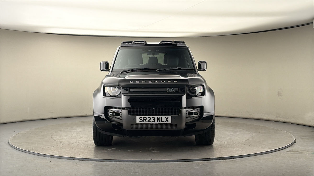 Used Land Rover Defender 90 2022 for sale - 77821838: Photo 3