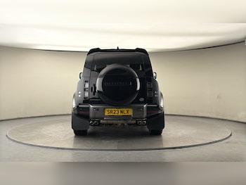 Used Land Rover Defender 90 2022 for sale - 77821838: Photo