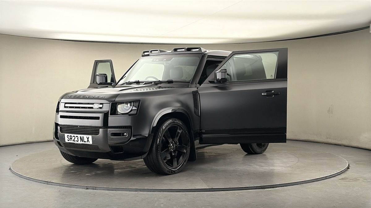 Used Land Rover Defender 90 2022 for sale - 77821838: Photo 53