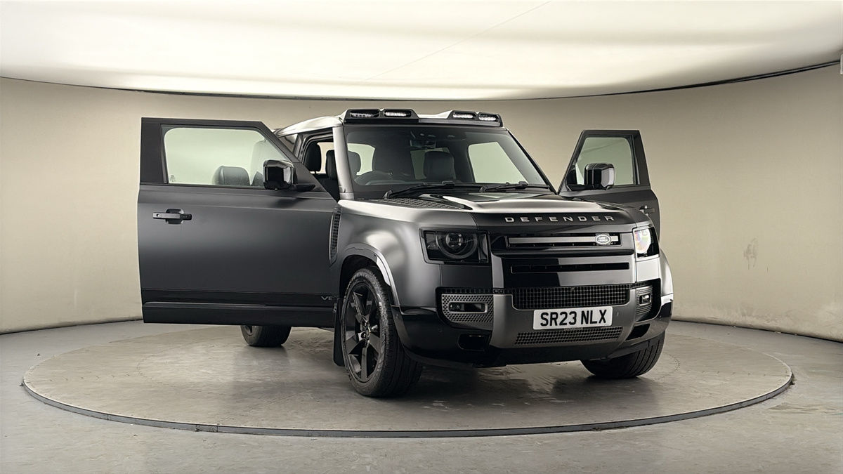 Used Land Rover Defender 90 2022 for sale - 77821838: Photo 56