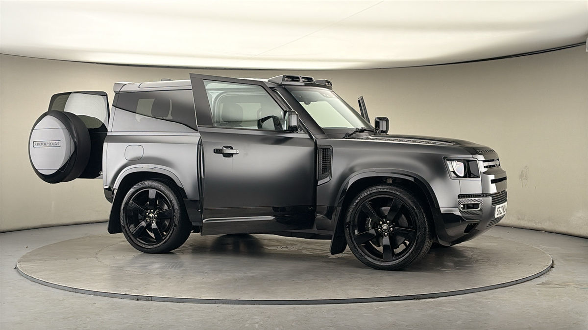 Used Land Rover Defender 90 2022 for sale - 77821838: Photo 58