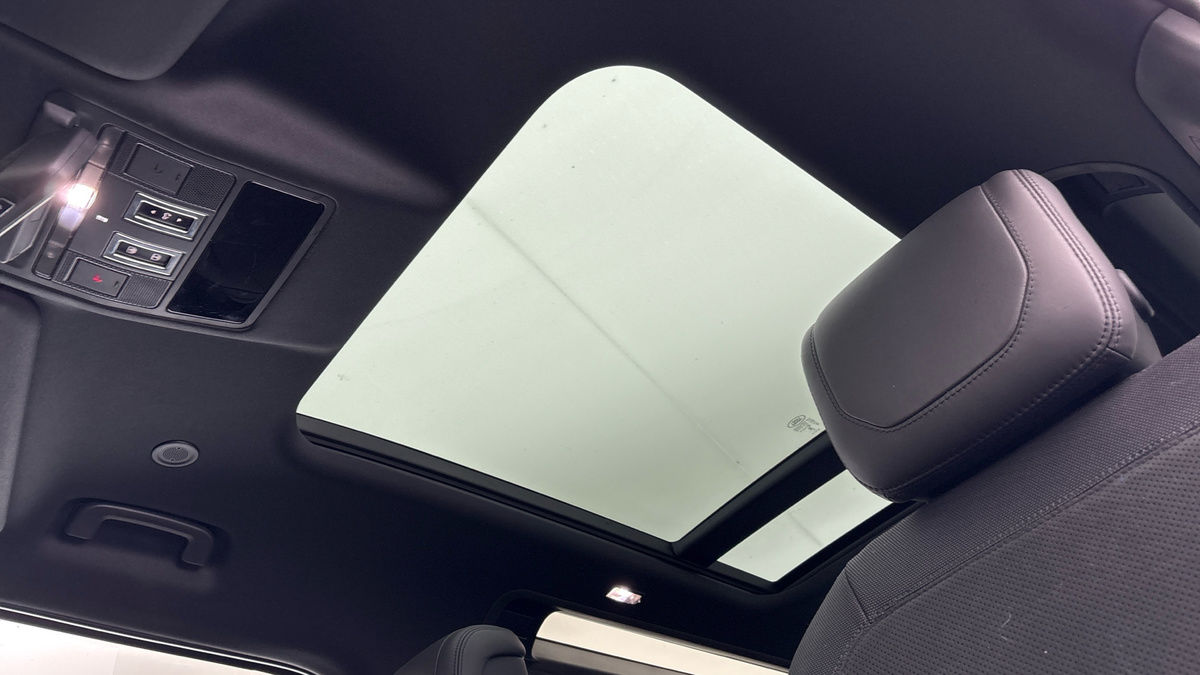 Used Land Rover Defender 90 2022 for sale - 77821838: Photo 6